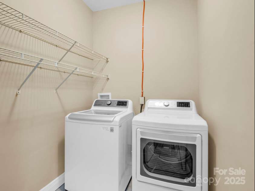 124 Shadow View Drive, Leicester, NC 28748.  MLS# CAR4273794, YatesRealty ID 29136. 