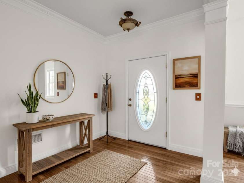 124 Shadow View Drive, Leicester, NC 28748.  MLS# CAR4273794, YatesRealty ID 29136. Entry way *virtually staged*