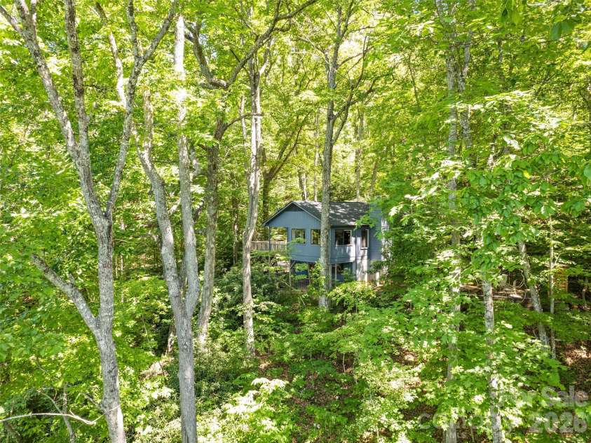 1392 Mount Chalet Road, Canton, NC 28716.  MLS# CAR4331307, YatesRealty ID 29137. 