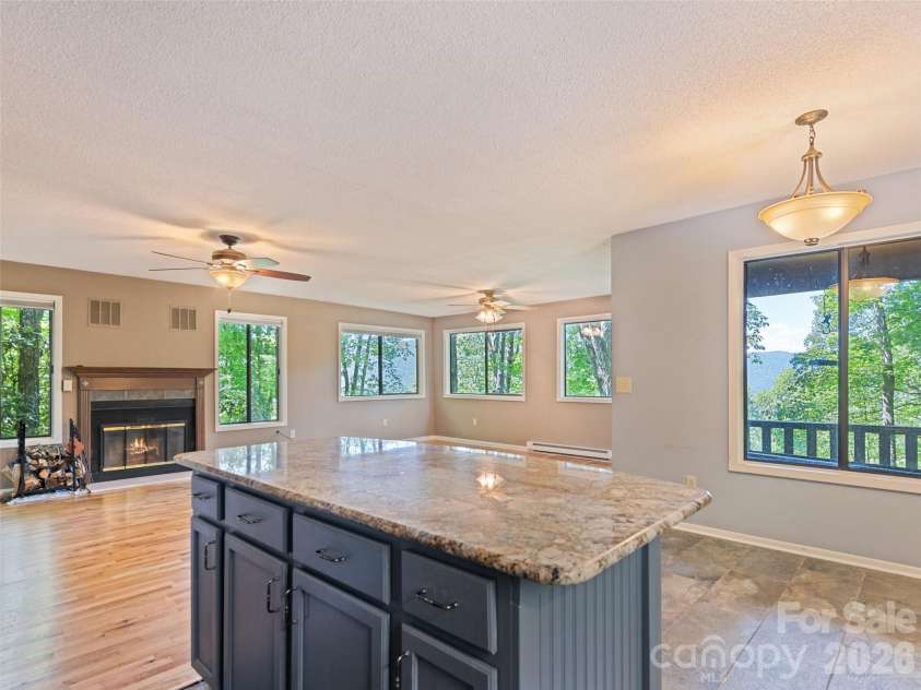 1392 Mount Chalet Road, Canton, NC 28716.  MLS# CAR4331307, YatesRealty ID 29137. 