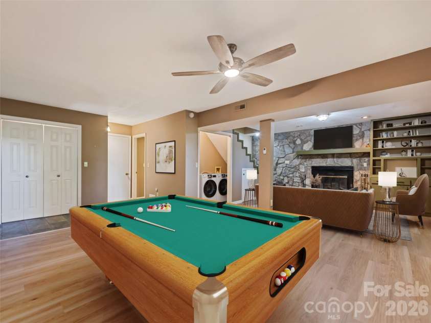 1392 Mount Chalet Road, Canton, NC 28716.  MLS# CAR4331307, YatesRealty ID 29137. 