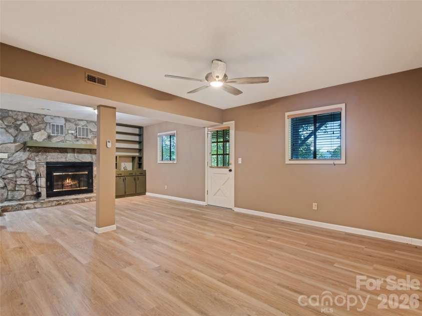 1392 Mount Chalet Road, Canton, NC 28716.  MLS# CAR4331307, YatesRealty ID 29137. 