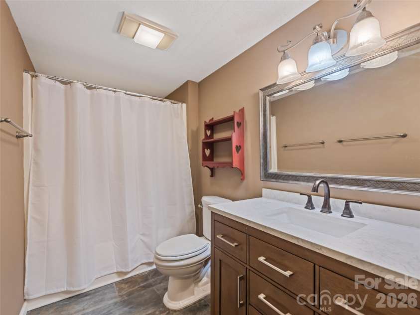 1392 Mount Chalet Road, Canton, NC 28716.  MLS# CAR4331307, YatesRealty ID 29137. 