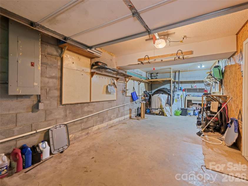 1392 Mount Chalet Road, Canton, NC 28716.  MLS# CAR4331307, YatesRealty ID 29137. 