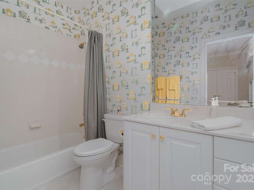 16819 Flying Jib Road, Cornelius, NC 28031.  MLS# CAR4274706, YatesRealty ID 29137. 