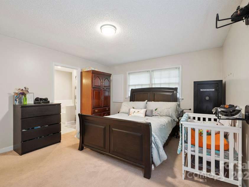 360 Brady Avenue, Newton, NC 28658.  MLS# CAR4270332, YatesRealty ID 29138. 