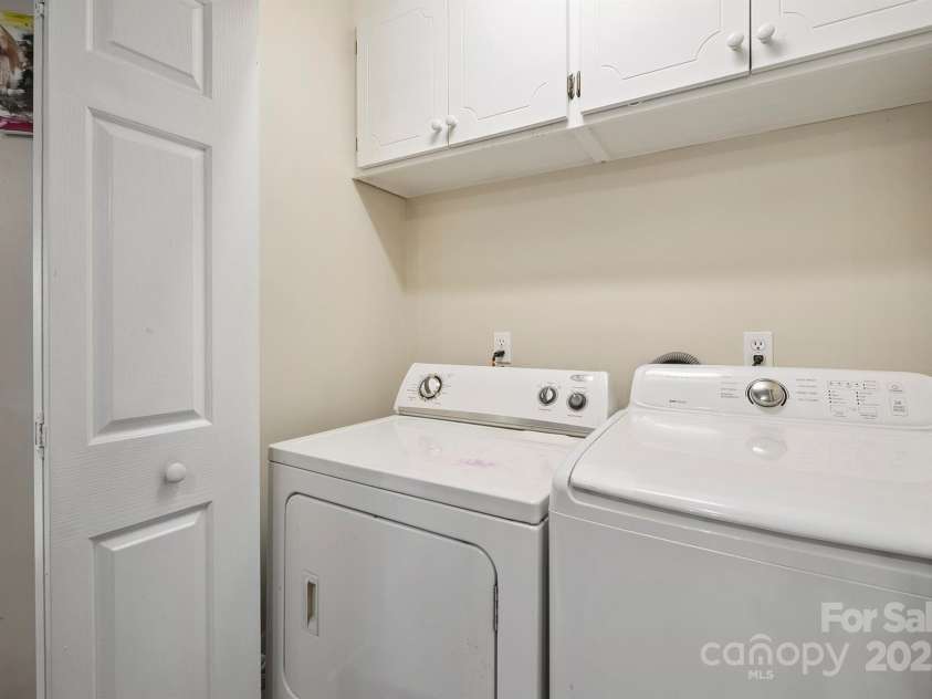 360 Brady Avenue, Newton, NC 28658.  MLS# CAR4270332, YatesRealty ID 29138. 