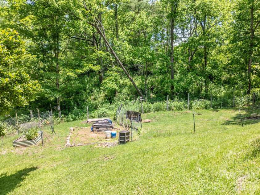 295 Richmond Road, Bakersville, NC 28705.  MLS# CAR4387768, YatesRealty ID 29139. 