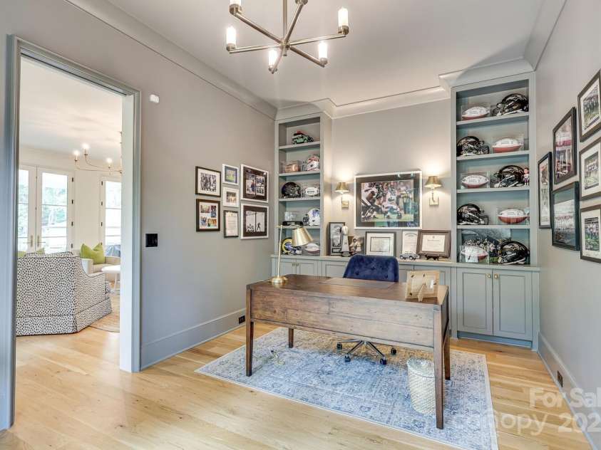 418 Ellsworth Road, Charlotte, NC 28211.  MLS# CAR4276851, YatesRealty ID 29139. Study tucked in between the Family room and the living room -- could also be great downstairs playroom, 2 pocket doors