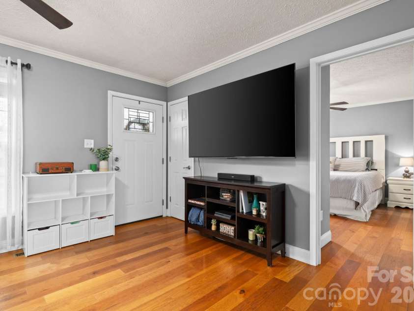 121 James Street, Clyde, NC 28721.  MLS# CAR4340631, YatesRealty ID 2914. 