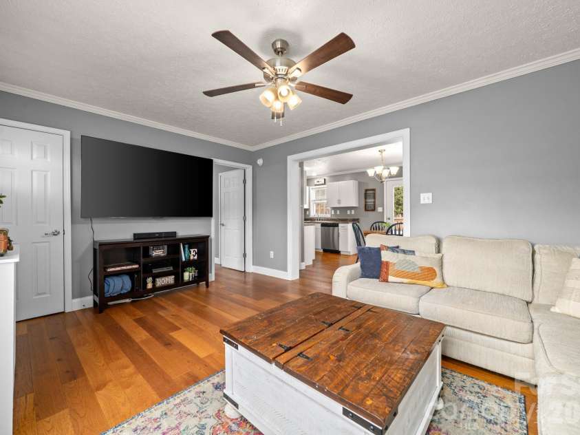 121 James Street, Clyde, NC 28721.  MLS# CAR4340631, YatesRealty ID 2914. 