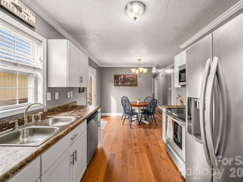 121 James Street, Clyde, NC 28721.  MLS# CAR4340631, YatesRealty ID 2914. 