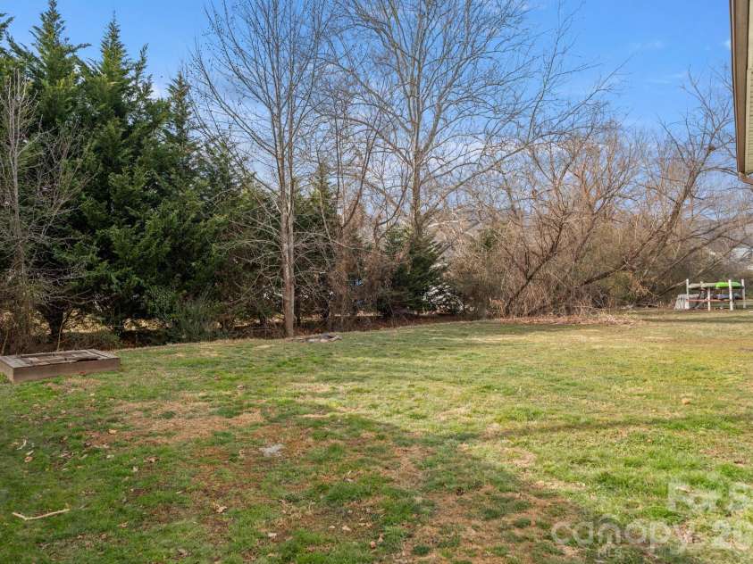 121 James Street, Clyde, NC 28721.  MLS# CAR4340631, YatesRealty ID 2914. 