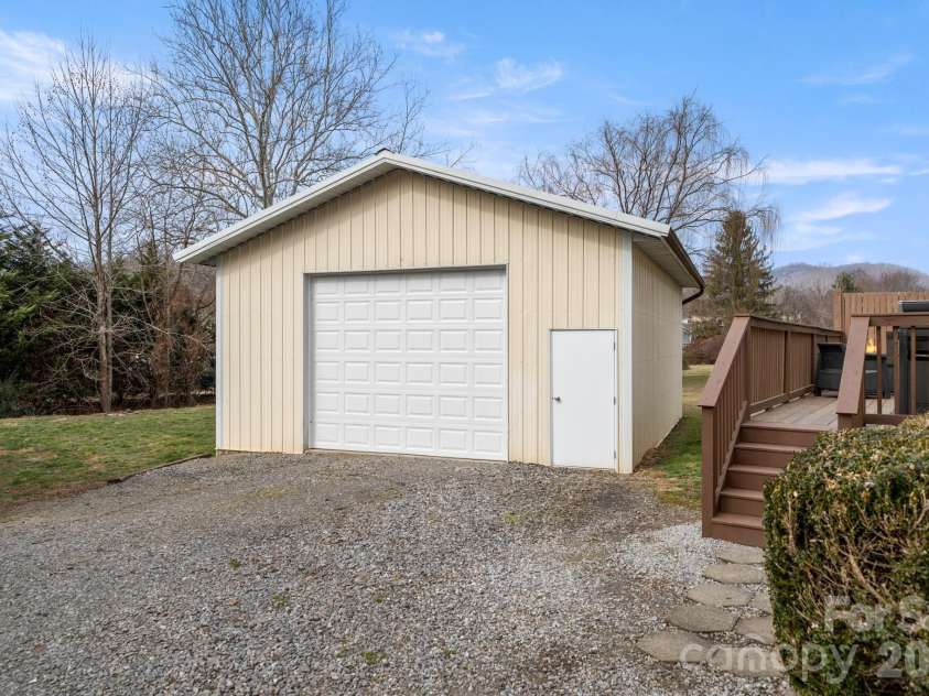 121 James Street, Clyde, NC 28721.  MLS# CAR4340631, YatesRealty ID 2914. Large Garage/Workshop