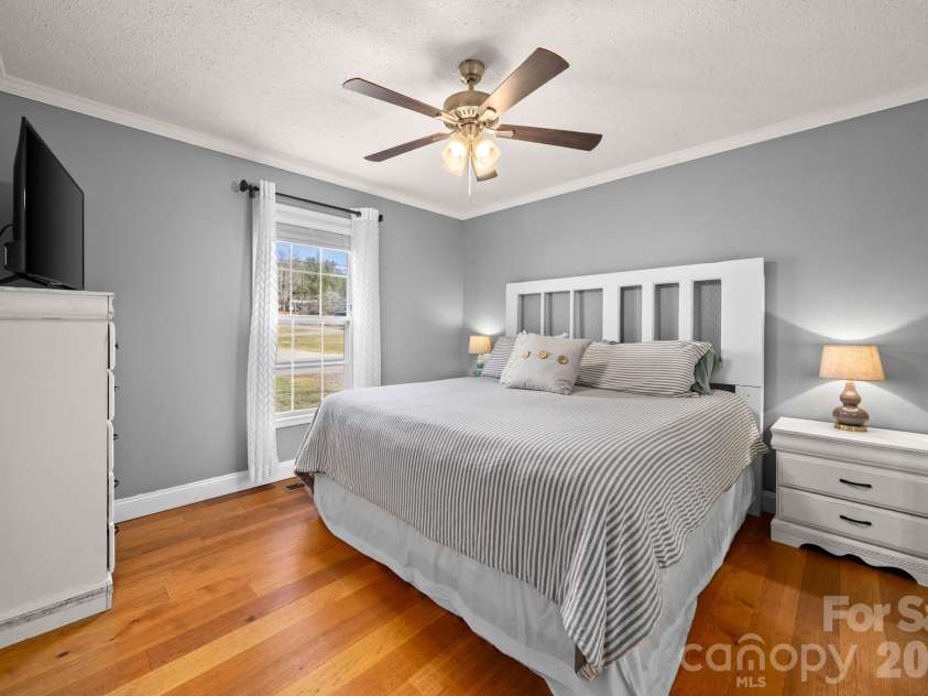 121 James Street, Clyde, NC 28721.  MLS# CAR4340631, YatesRealty ID 2914. Main Bedroom
