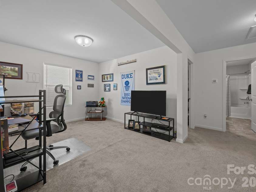 204 Old Harbor Drive, Mount Gilead, NC 27306.  MLS# CAR4335591, YatesRealty ID 2914. Flex Space 2nd Level