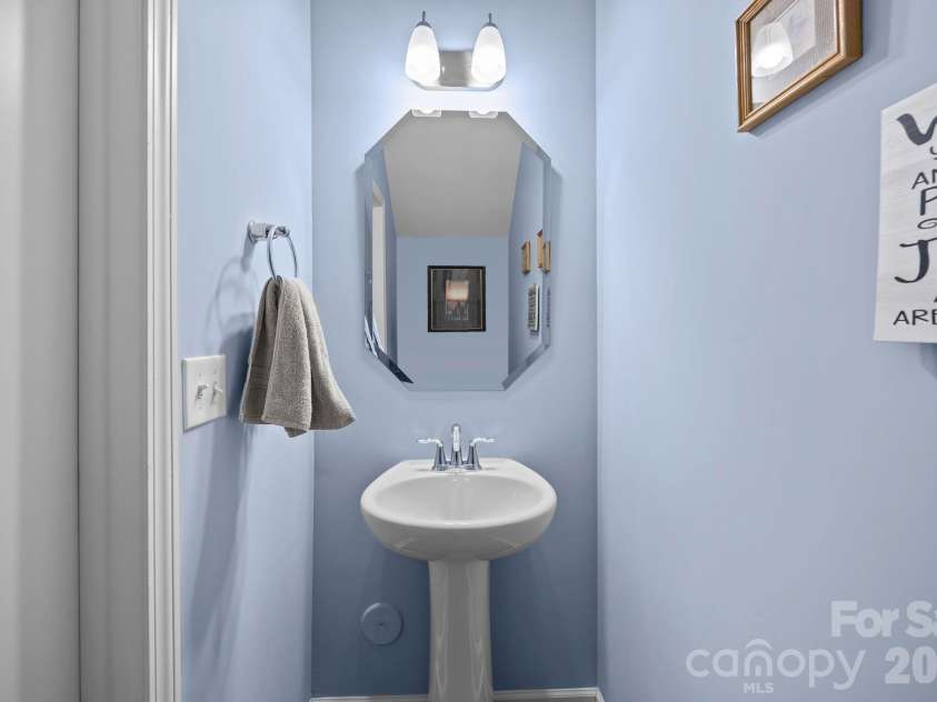 204 Old Harbor Drive, Mount Gilead, NC 27306.  MLS# CAR4335591, YatesRealty ID 2914. Half Bath on Main