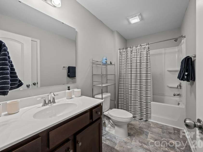 204 Old Harbor Drive, Mount Gilead, NC 27306.  MLS# CAR4335591, YatesRealty ID 2914. Hall Bath on 2nd Level