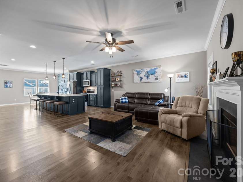 204 Old Harbor Drive, Mount Gilead, NC 27306.  MLS# CAR4335591, YatesRealty ID 2914. Open Floor Plan - Owner added Crown Molding