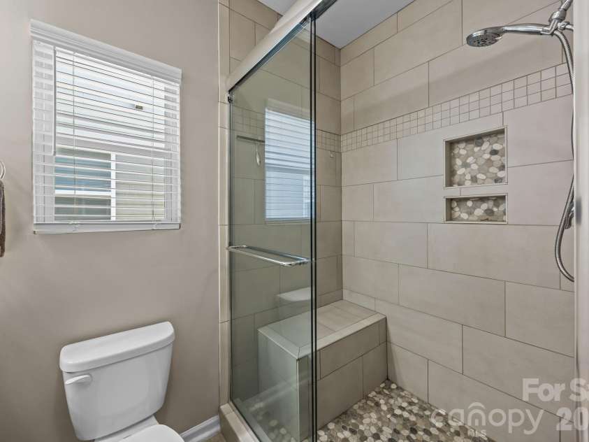 204 Old Harbor Drive, Mount Gilead, NC 27306.  MLS# CAR4335591, YatesRealty ID 2914. Primary Bathroom