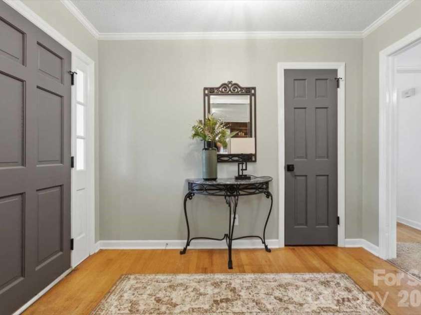 2728 India Hook Road, Rock Hill, SC 29732.  MLS# CAR4386017, YatesRealty ID 29141. 