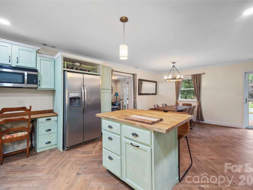 342 West Avenue, Troutman, NC 28166.  MLS# CAR4388126, YatesRealty ID 29142. 