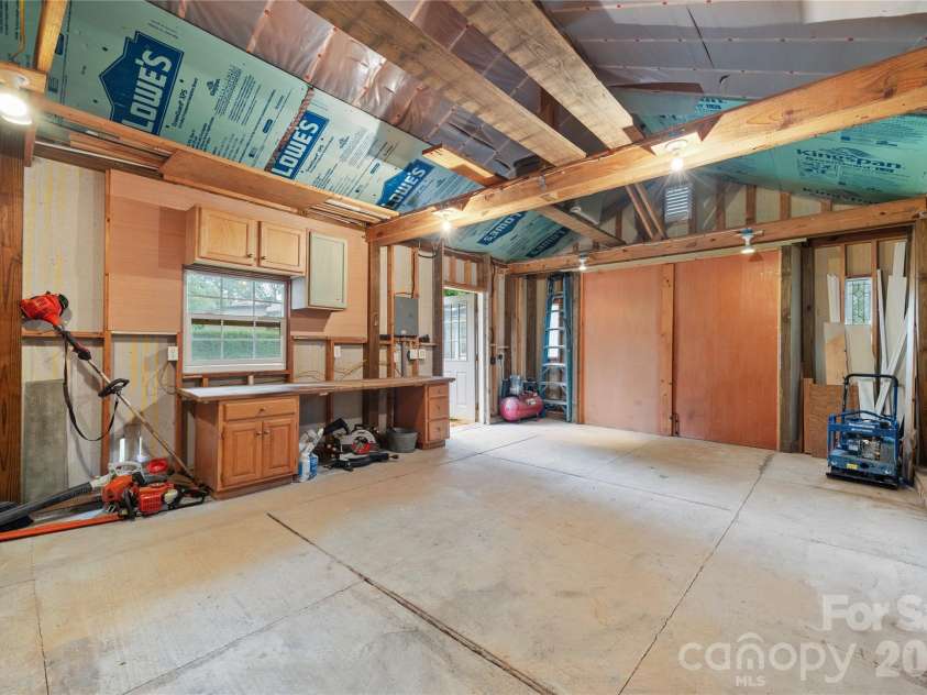 342 West Avenue, Troutman, NC 28166.  MLS# CAR4388126, YatesRealty ID 29142. 