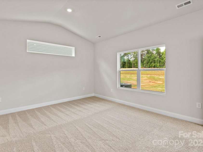 7311 Jerimoth Drive, Charlotte, NC 28215.  MLS# CAR4270113, YatesRealty ID 29142. 