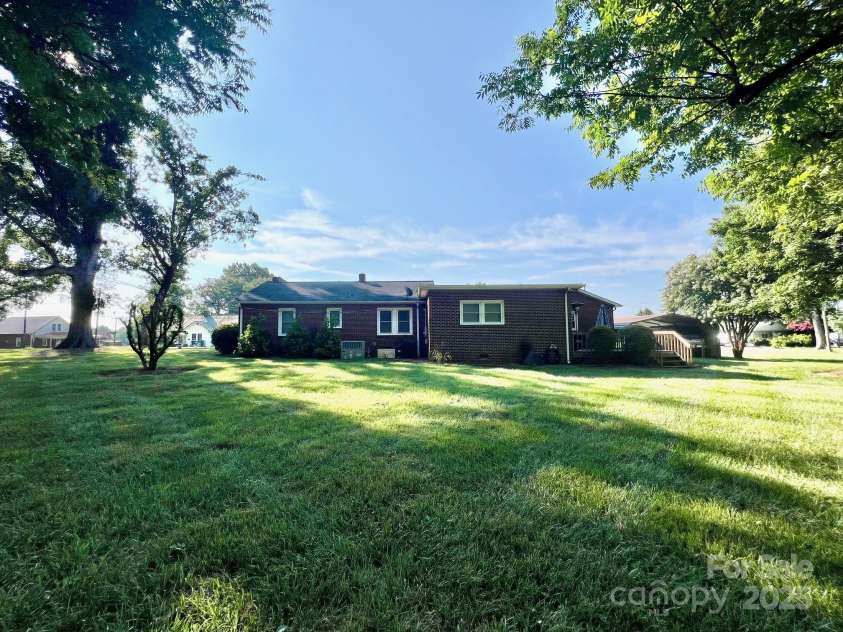 61 Stony Point School Road, Stony Point, NC 28678.  MLS# CAR4287244, YatesRealty ID 29144. 