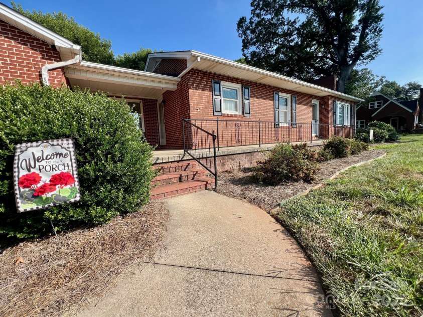 61 Stony Point School Road, Stony Point, NC 28678.  MLS# CAR4287244, YatesRealty ID 29144. 