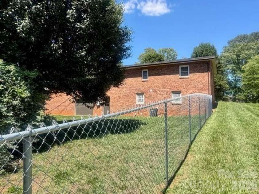 620 Central Street, Hudson, NC 28638.  MLS# CAR4387172, YatesRealty ID 29144. 