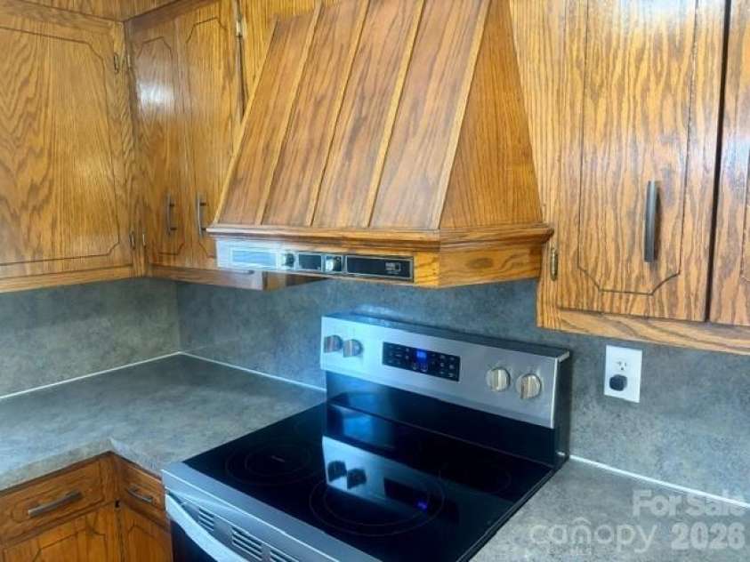 620 Central Street, Hudson, NC 28638.  MLS# CAR4387172, YatesRealty ID 29144. 