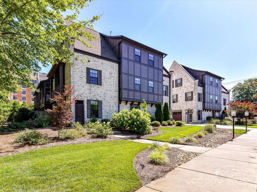 6531 Hazelton Drive, Charlotte, NC 28210.  MLS# CAR4273867, YatesRealty ID 29145. 