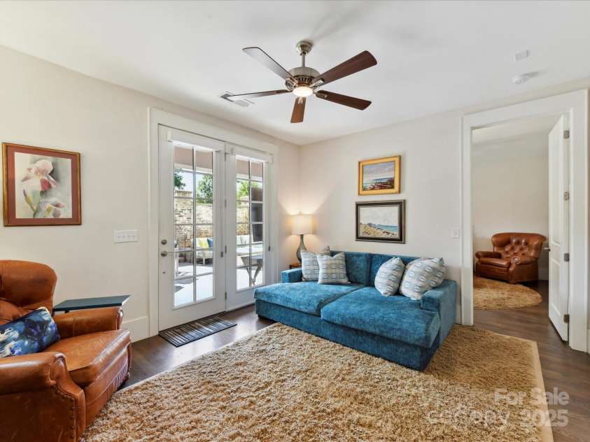 6531 Hazelton Drive, Charlotte, NC 28210.  MLS# CAR4273867, YatesRealty ID 29145. 