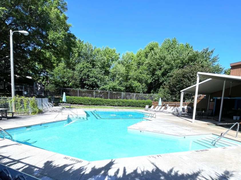 7236 Winery Lane, Charlotte, NC 28227.  MLS# CAR4358746, YatesRealty ID 29145. 