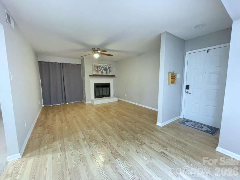 7236 Winery Lane, Charlotte, NC 28227.  MLS# CAR4358746, YatesRealty ID 29145. 