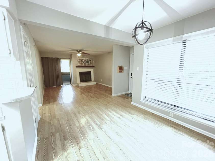 7236 Winery Lane, Charlotte, NC 28227.  MLS# CAR4358746, YatesRealty ID 29145. 