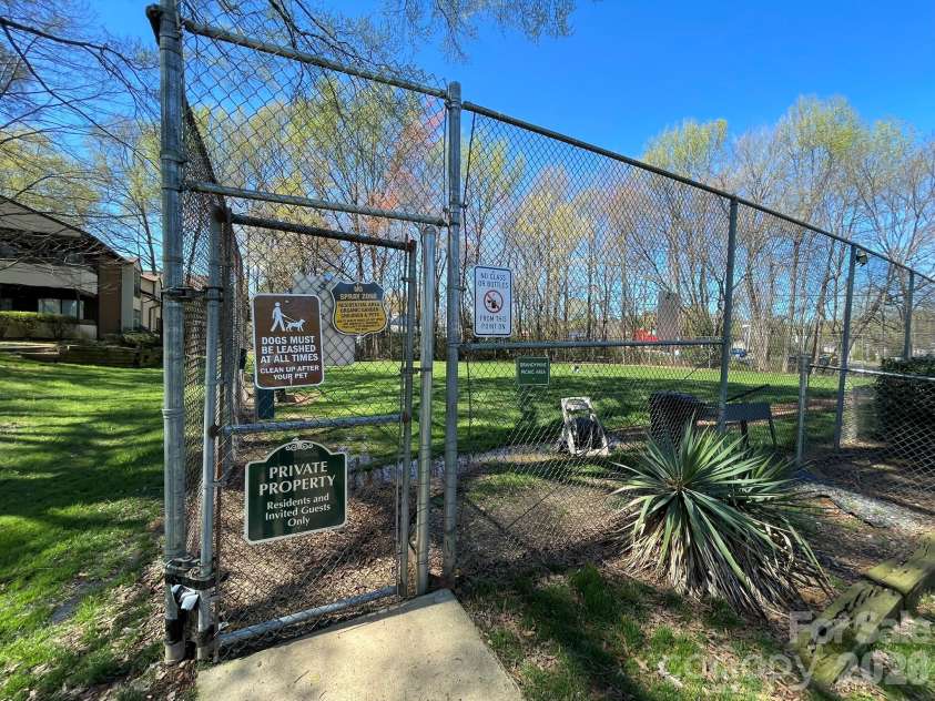 7236 Winery Lane, Charlotte, NC 28227.  MLS# CAR4358746, YatesRealty ID 29145. 