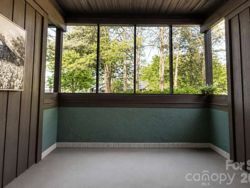 7236 Winery Lane, Charlotte, NC 28227.  MLS# CAR4358746, YatesRealty ID 29145. 