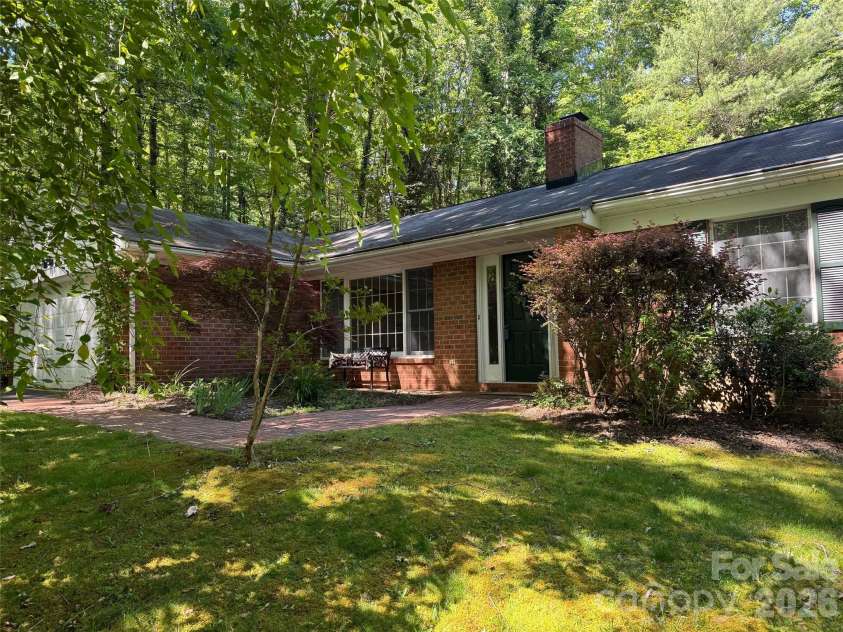 100 Wolf Shoals Drive, Hendersonville, NC 28739.  MLS# CAR4333977, YatesRealty ID 29146. 