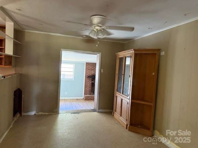322 Pinkney Road, Dallas, NC 28034.  MLS# CAR4284854, YatesRealty ID 29146. 