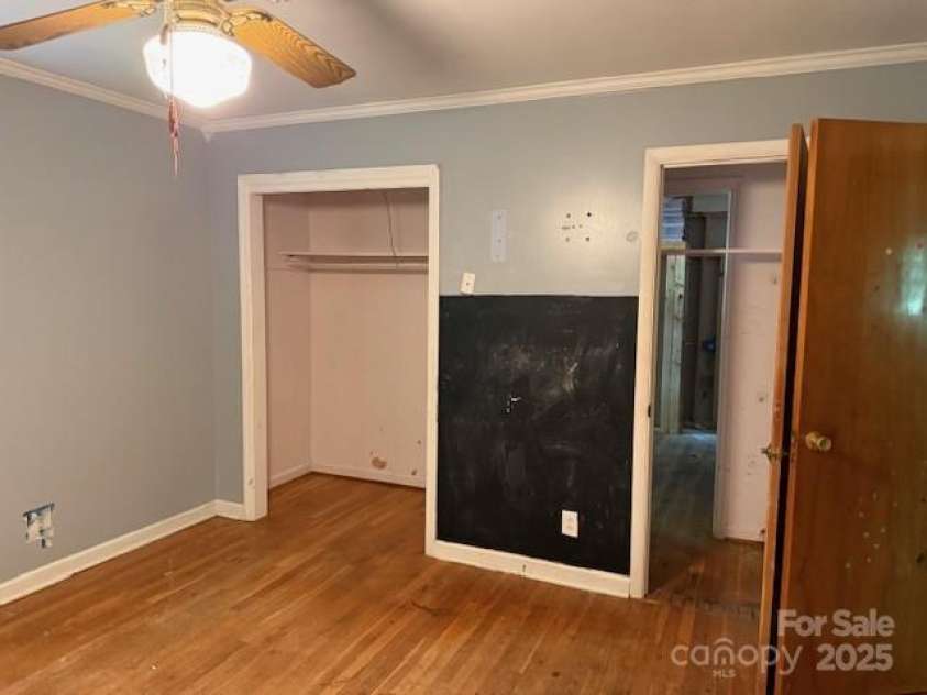 322 Pinkney Road, Dallas, NC 28034.  MLS# CAR4284854, YatesRealty ID 29146. 