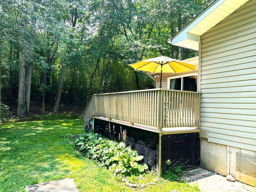 25 Norman Road, Fletcher, NC 28732.  MLS# CAR4278825, YatesRealty ID 29147. 