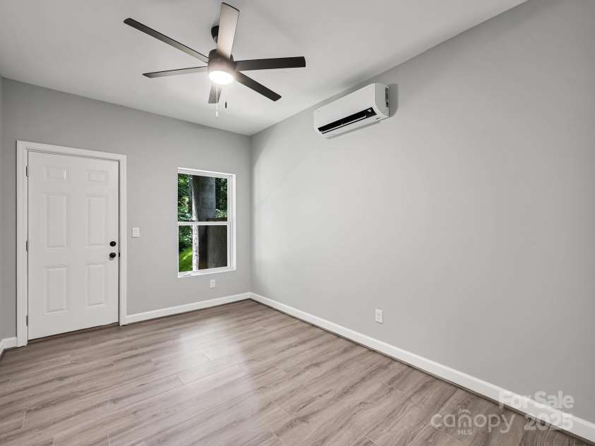 153 State Street, Asheville, NC 28806.  MLS# CAR4285086, YatesRealty ID 29148. 