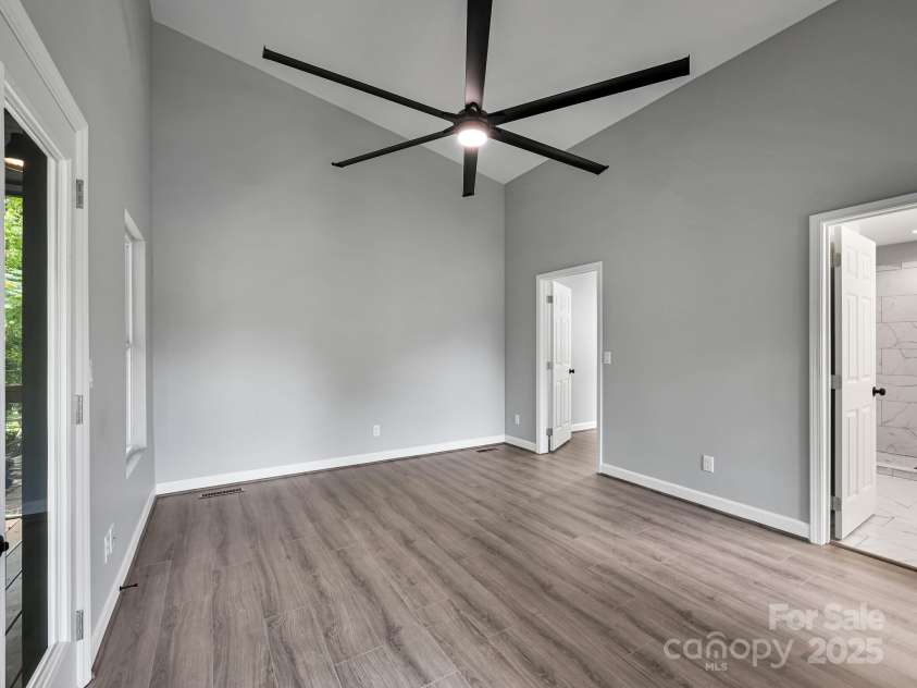 153 State Street, Asheville, NC 28806.  MLS# CAR4285086, YatesRealty ID 29148. 