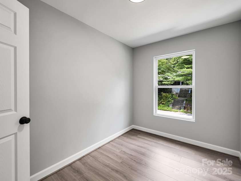 153 State Street, Asheville, NC 28806.  MLS# CAR4285086, YatesRealty ID 29148. 