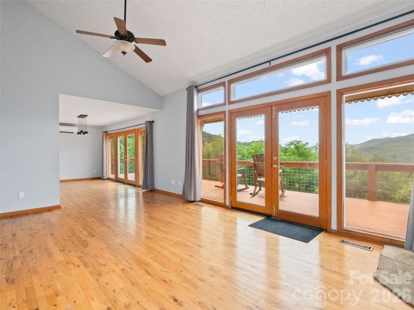 50 Blossom Drive, Waynesville, NC 28786.  MLS# CAR4390915, YatesRealty ID 29148. 
