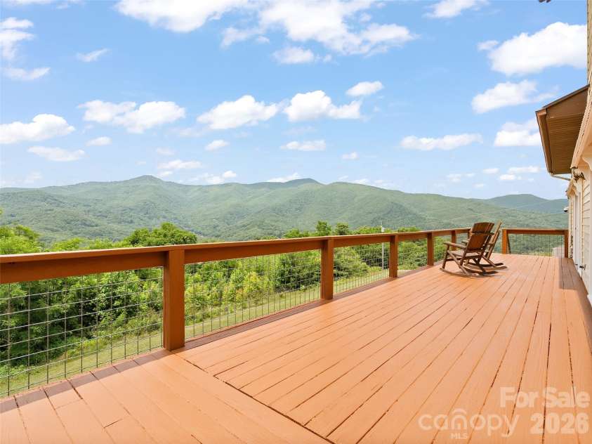 50 Blossom Drive, Waynesville, NC 28786.  MLS# CAR4390915, YatesRealty ID 29148. 