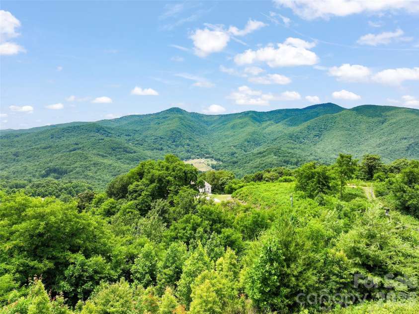50 Blossom Drive, Waynesville, NC 28786.  MLS# CAR4390915, YatesRealty ID 29148. 