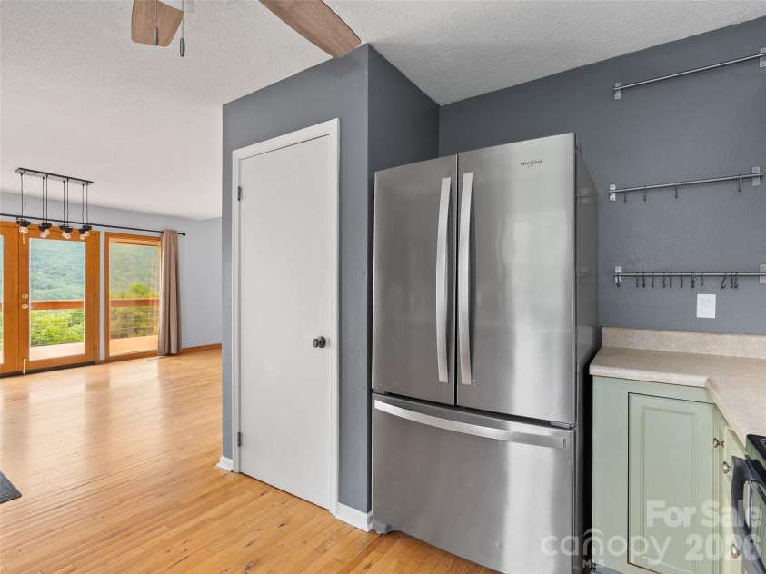 50 Blossom Drive, Waynesville, NC 28786.  MLS# CAR4390915, YatesRealty ID 29148. 